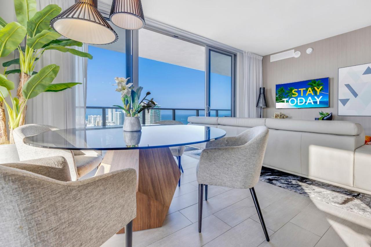 הוליווד Hyde Beach House - Luxury 2-Bedroom - Gorgeous View - Resort Amenities - Rooftop Pool - Hot Tub - Tennis Court - Minutes To The Ocean מראה חיצוני תמונה