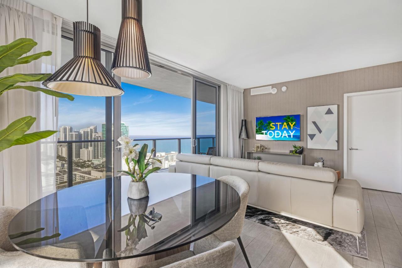 הוליווד Hyde Beach House - Luxury 2-Bedroom - Gorgeous View - Resort Amenities - Rooftop Pool - Hot Tub - Tennis Court - Minutes To The Ocean מראה חיצוני תמונה