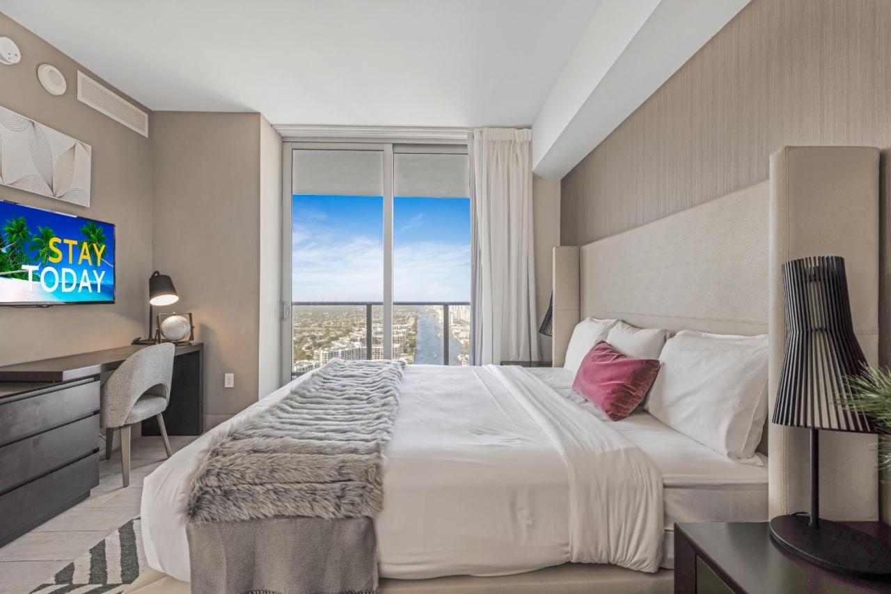 הוליווד Hyde Beach House - Luxury 2-Bedroom - Gorgeous View - Resort Amenities - Rooftop Pool - Hot Tub - Tennis Court - Minutes To The Ocean מראה חיצוני תמונה