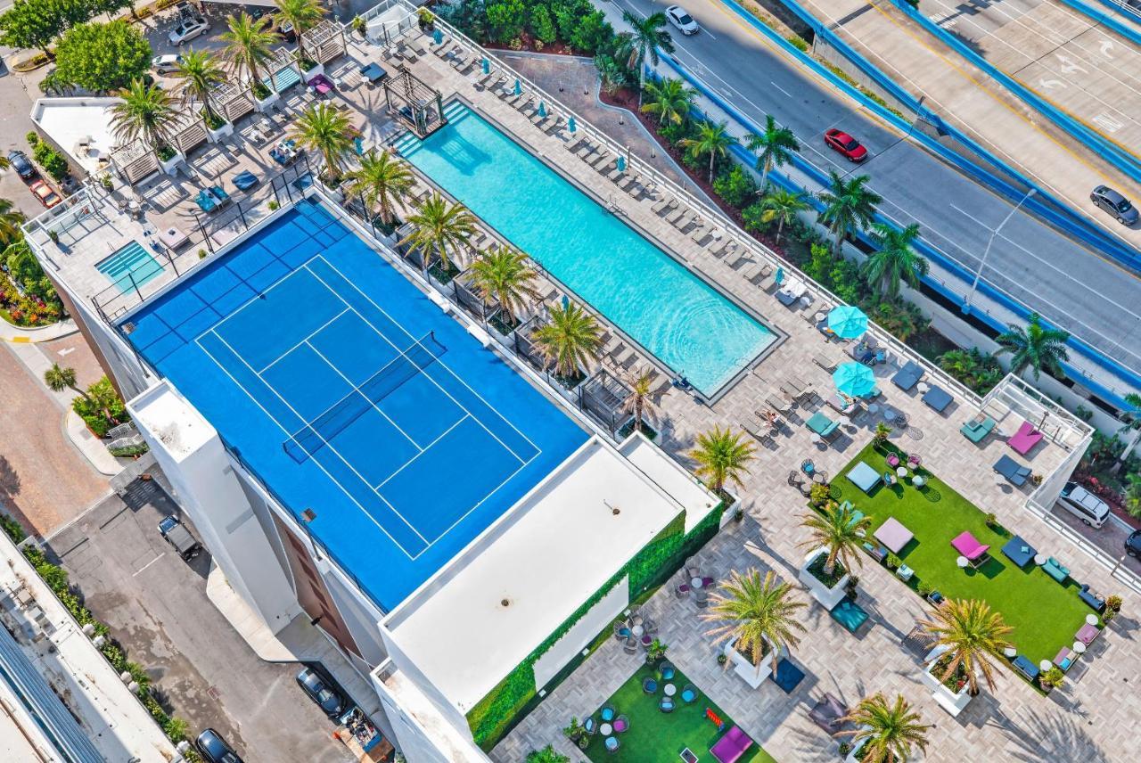 הוליווד Hyde Beach House - Luxury 2-Bedroom - Gorgeous View - Resort Amenities - Rooftop Pool - Hot Tub - Tennis Court - Minutes To The Ocean מראה חיצוני תמונה