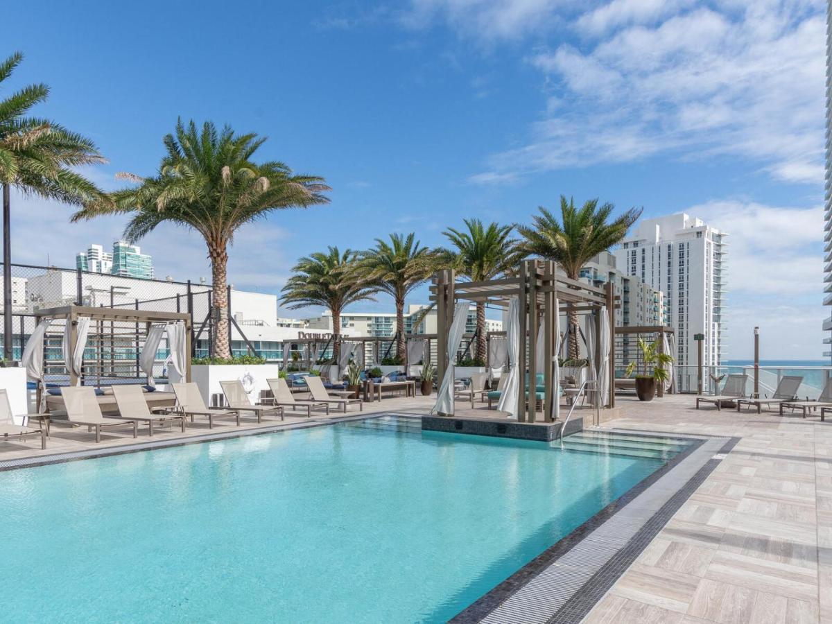 הוליווד Hyde Beach House - Luxury 2-Bedroom - Gorgeous View - Resort Amenities - Rooftop Pool - Hot Tub - Tennis Court - Minutes To The Ocean מראה חיצוני תמונה